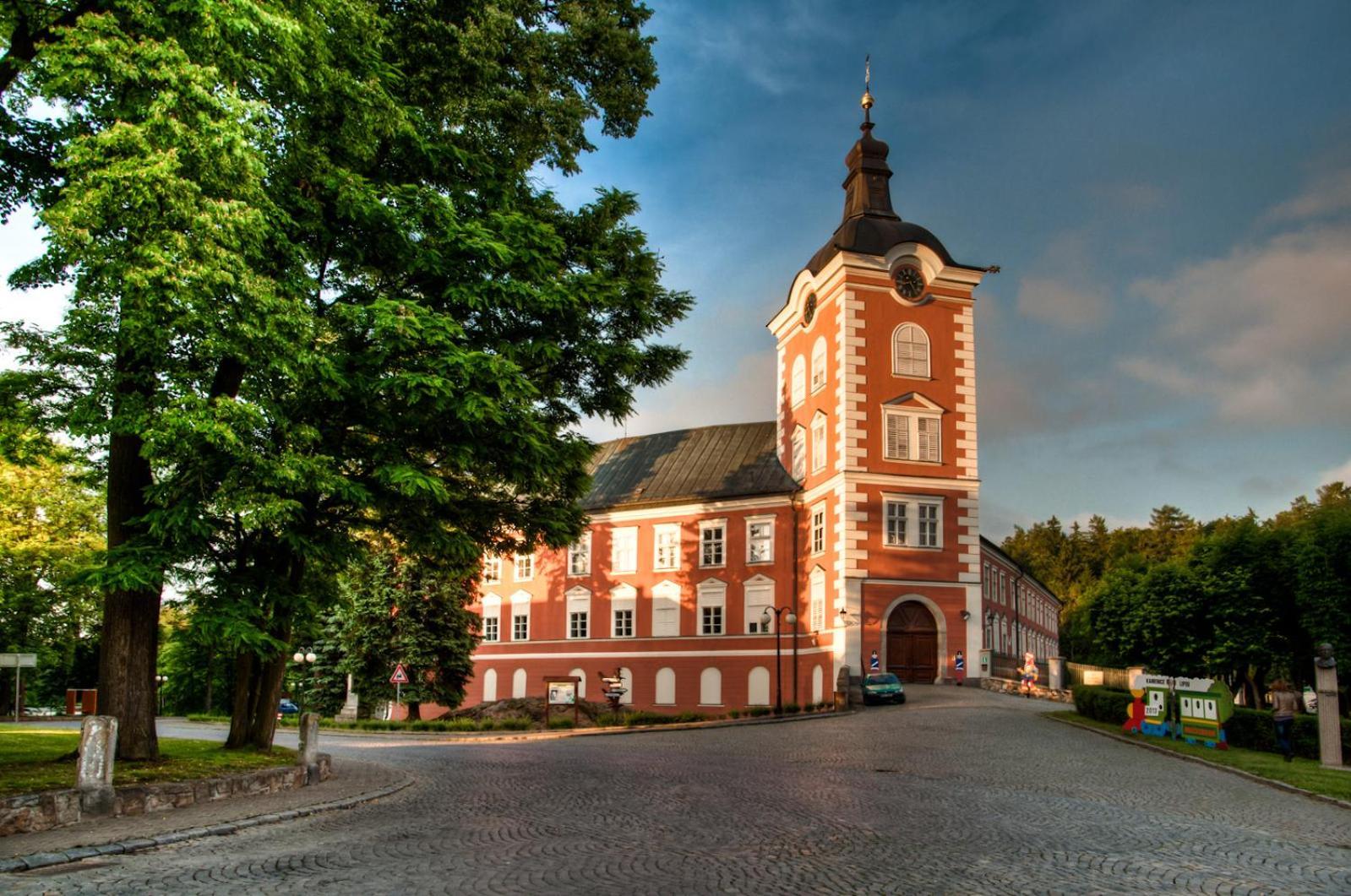 Hotel Berger Kamenice nad Lipou Dış mekan fotoğraf